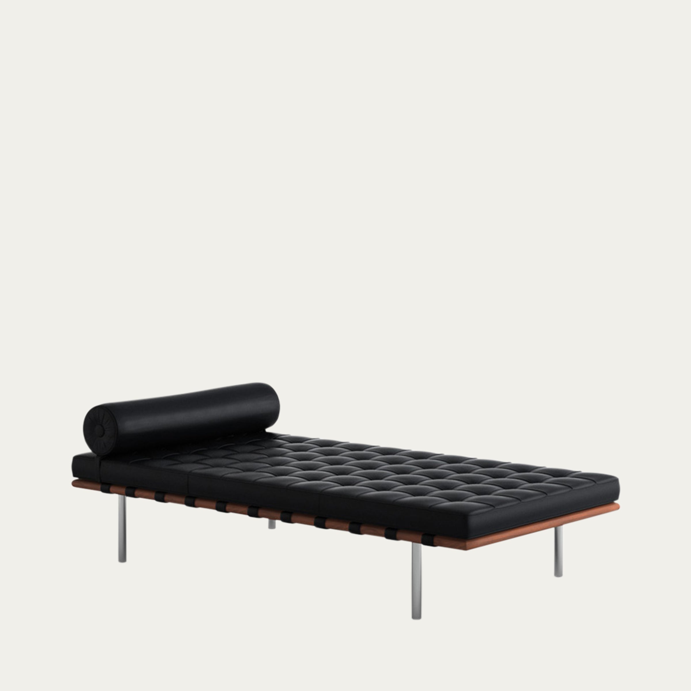 Schwarze Barcelona Couch von Ludwig Mies van der Rohe, elegant gesteppte Tagesliege mit Lederrollenkissen