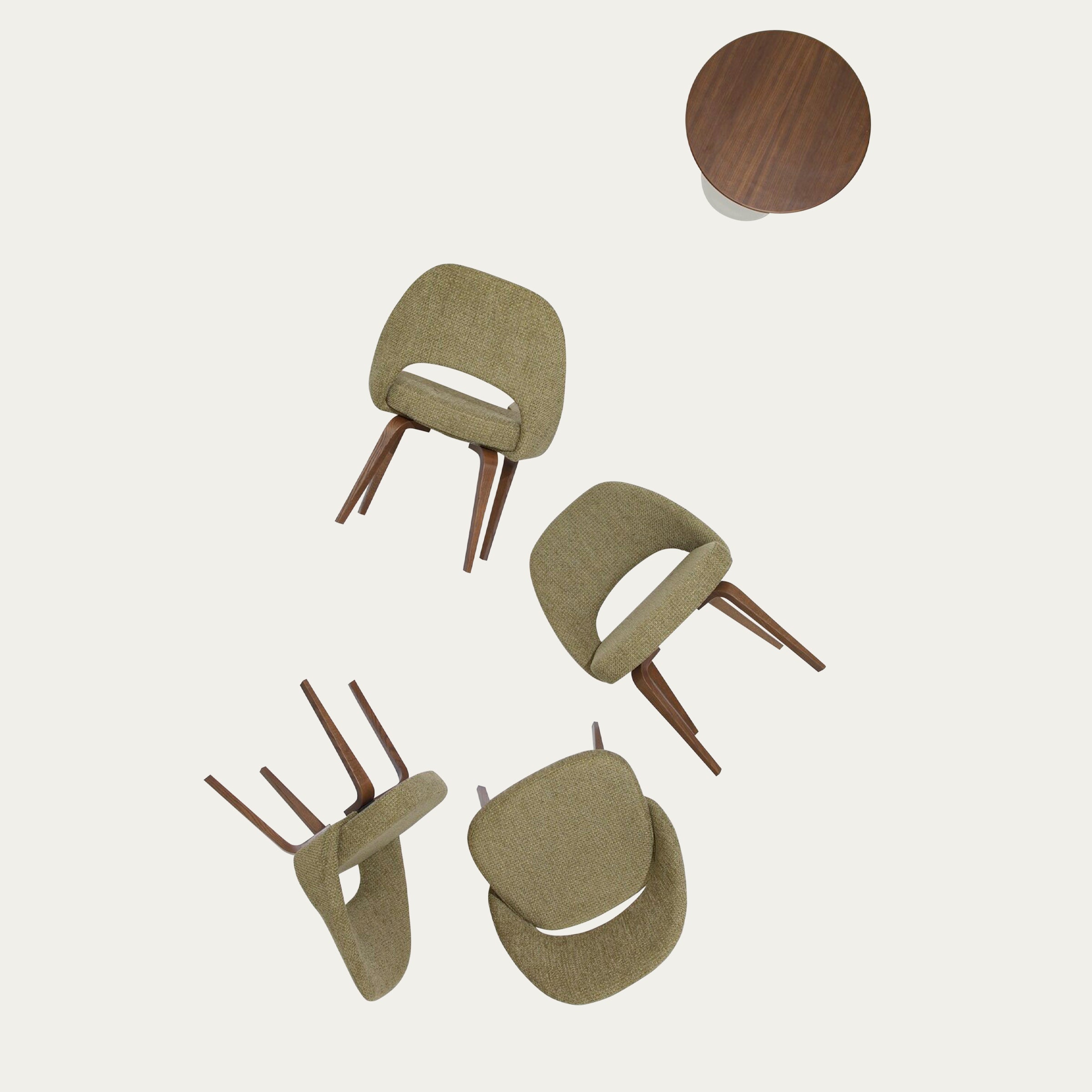 Executive Chair mit Armlehnen, weicher Polsterung und eleganten Metallbeinen, Entwurf Eero Saarinen 1946