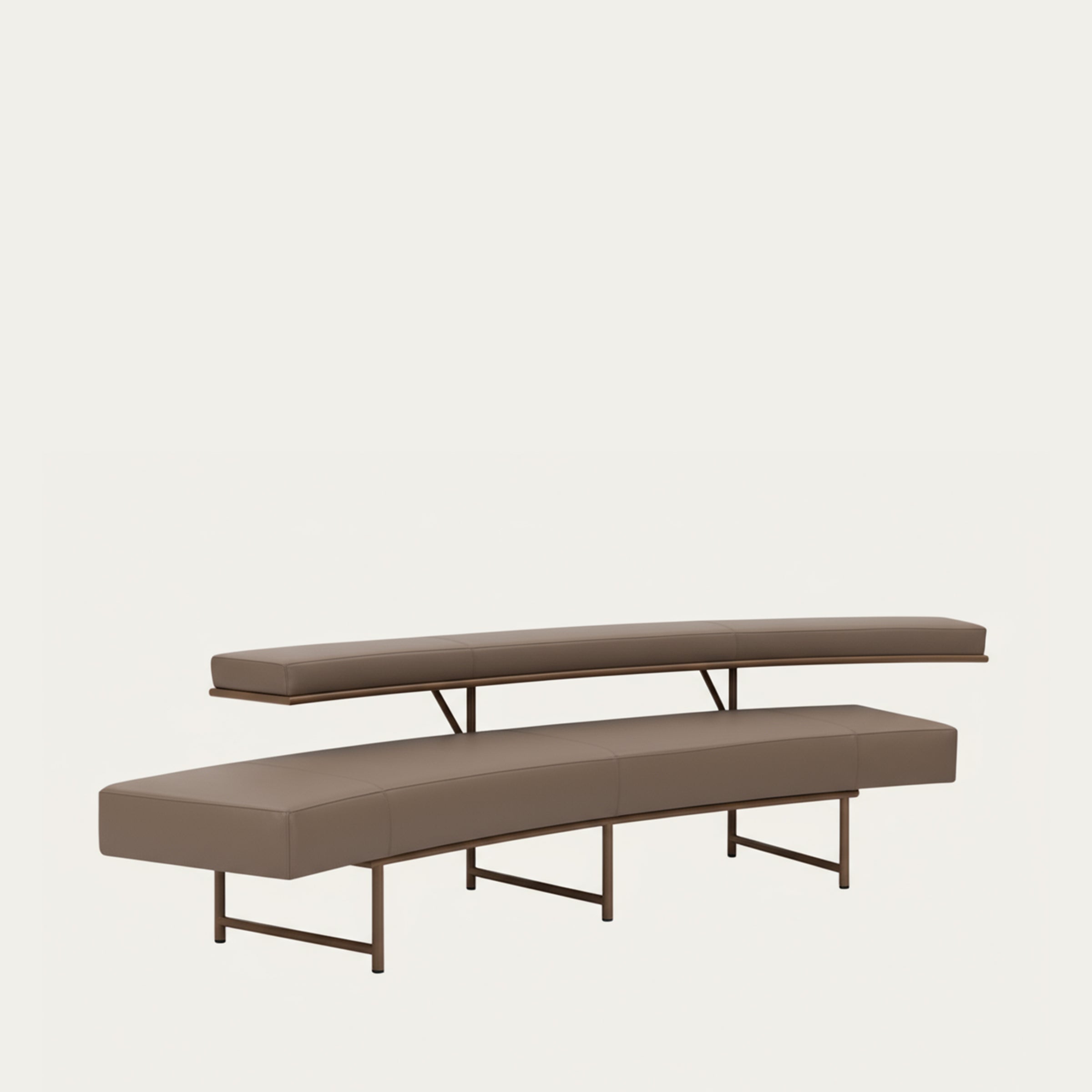 Monte Carlo Bank von Eileen Gray 1929 mit elegant geschwungener Sitzfläche und filigranem Stahlgestell