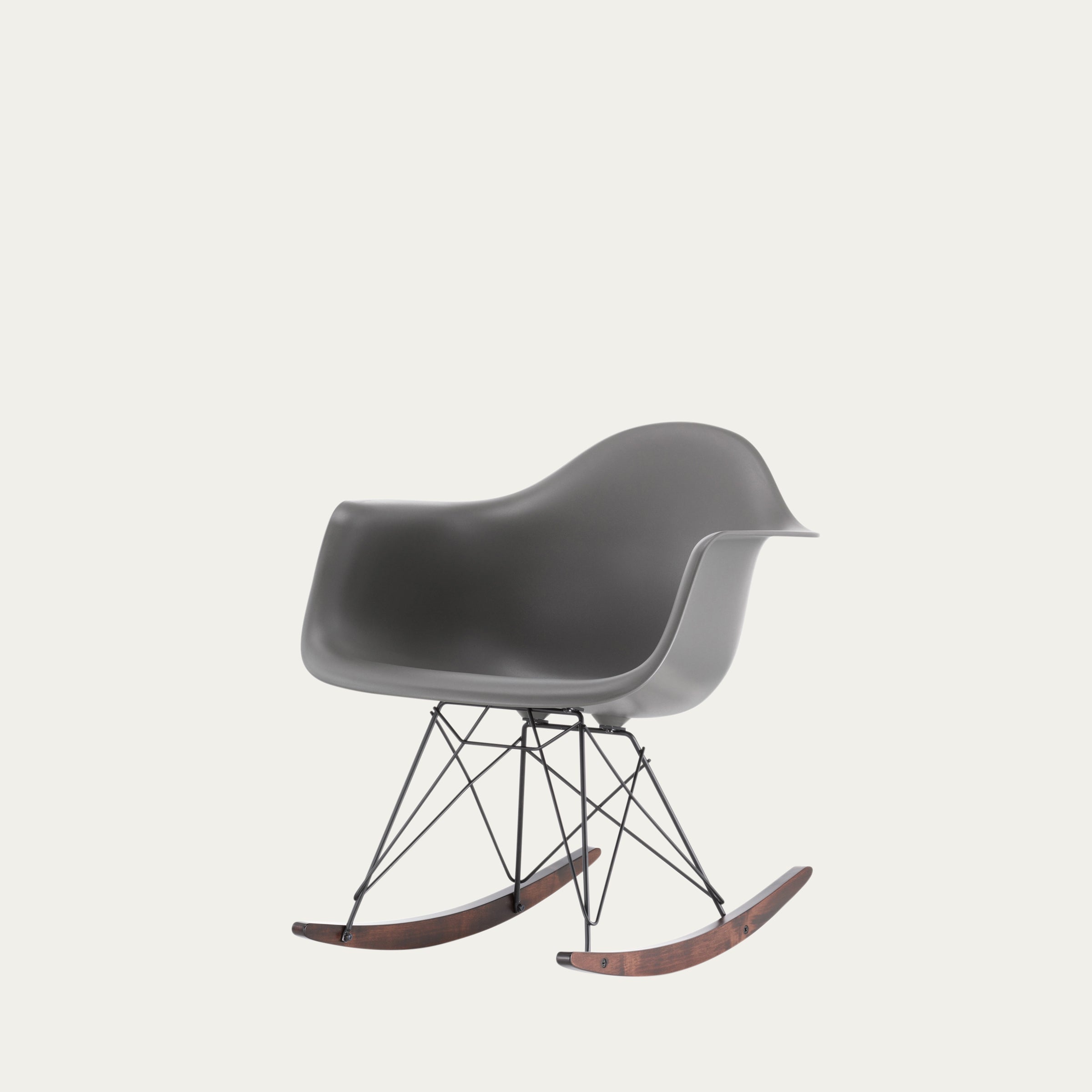 RAR Schaukelstuhl von Charles & Ray Eames mit grauer Kunststoffschale, schwarzem Drahtgestell und dunklen Holz-Kufen