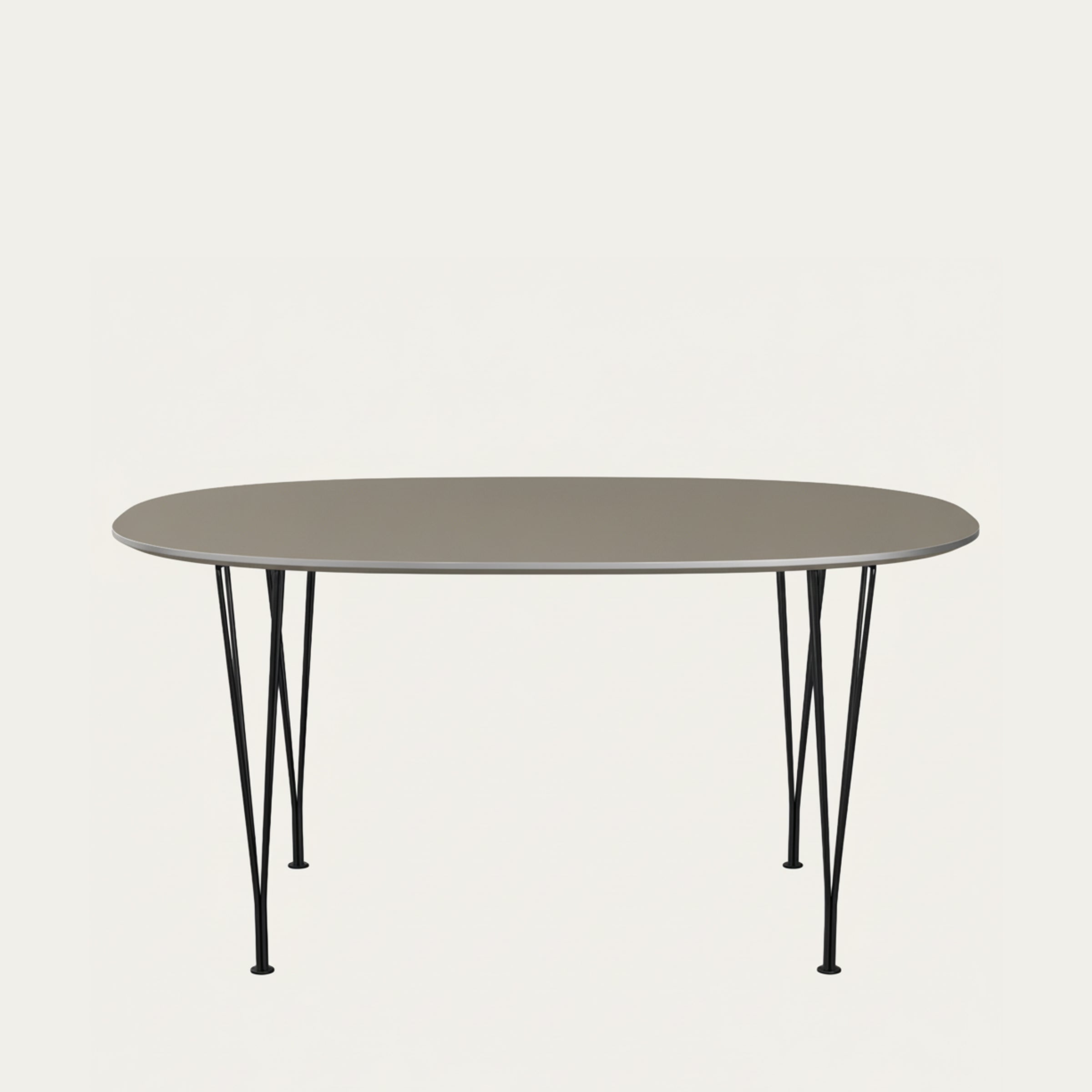 Super Superellipse Tisch von Arne Jacobsen 1968 in heller Ausführung mit charakteristischer superelliptischer Form und Stahlbeinen