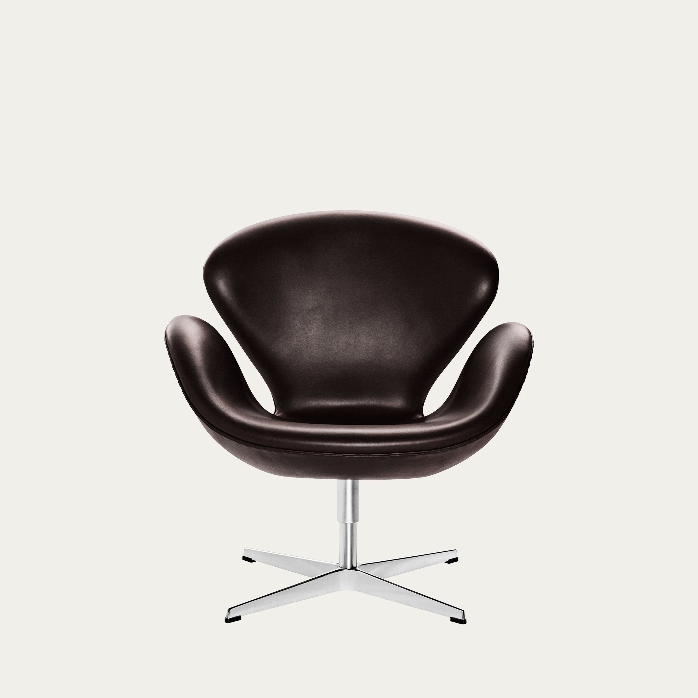 Schwarzer Swan Chair von Arne Jacobsen 1958 mit weicher Lederpolsterung und ikonischer Schalenform