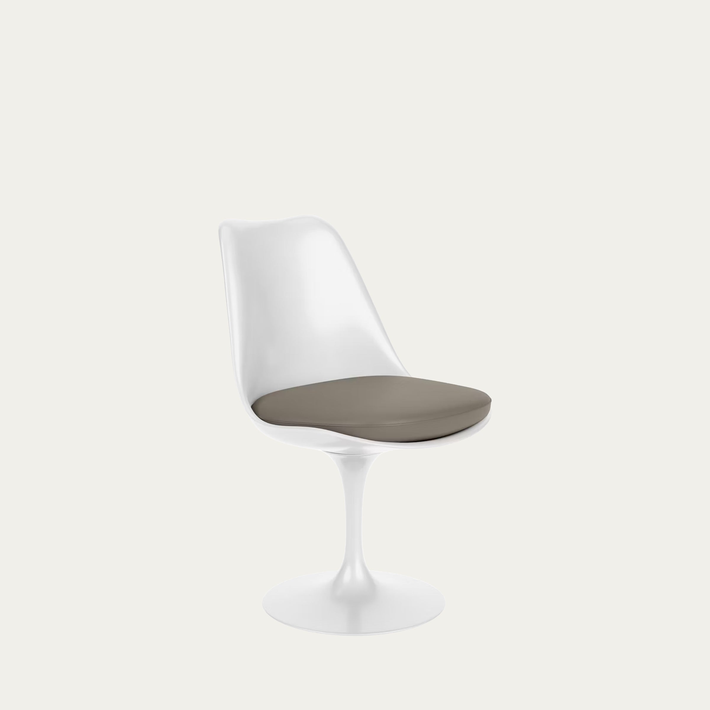 Tulip Chair von Eero Saarinen mit weißem Fiberglaskorpus und taupefarbenem Sitzpolster