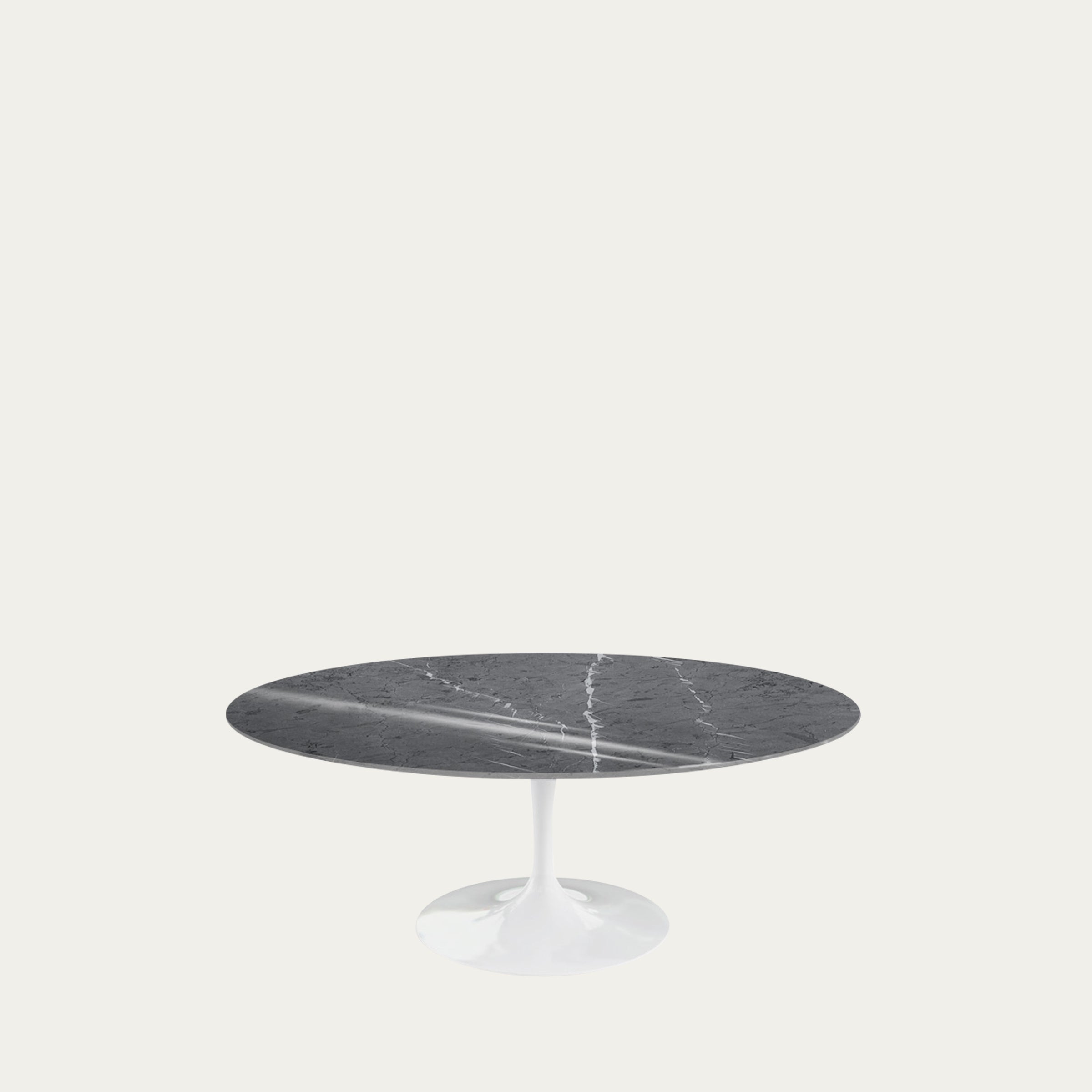 Tulip Coffee Table von Eero Saarinen 1957 mit dunkler Natursteinplatte