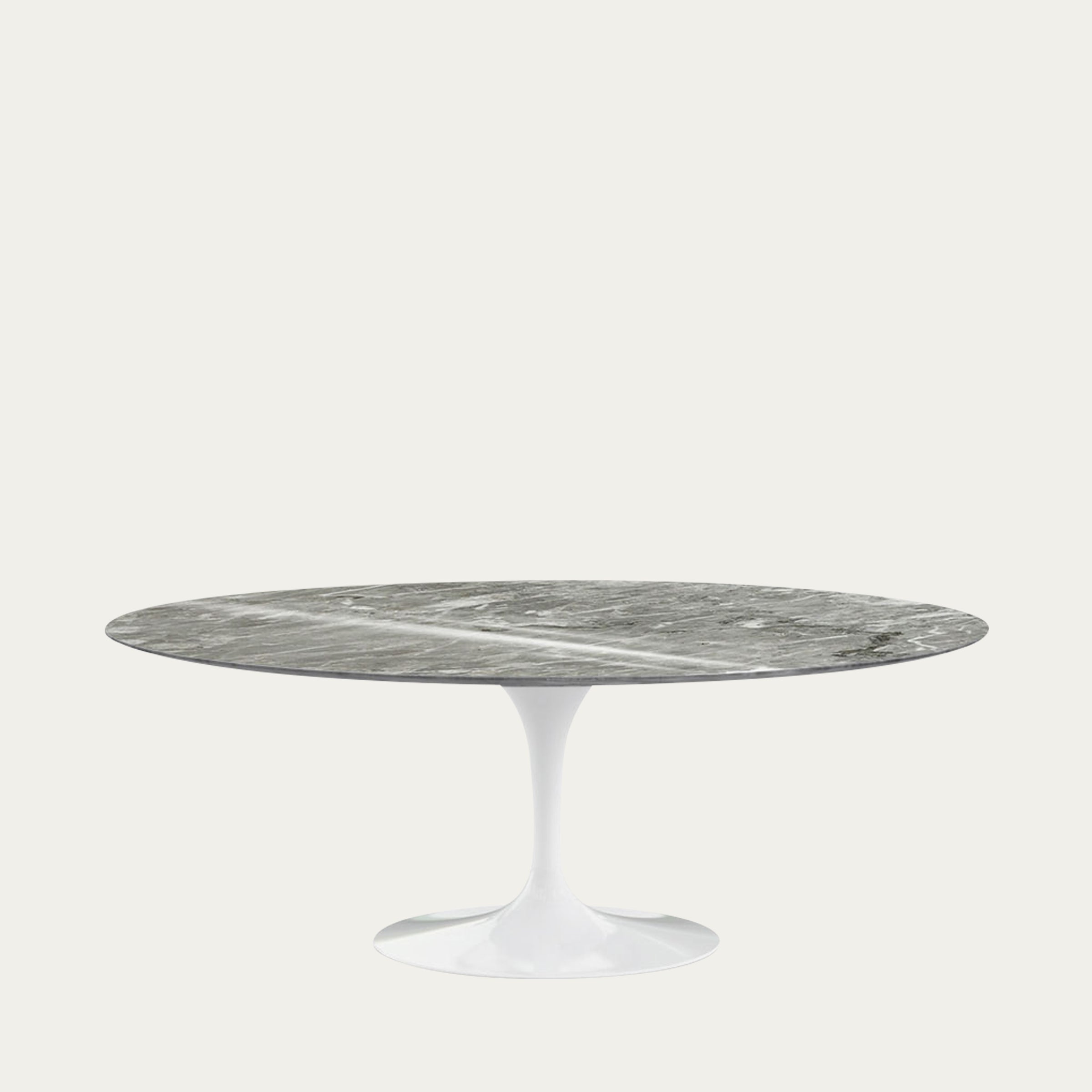 Tulip Table Oval von Eero Saarinen mit grauer Marmorplatte und skulpturalem Fuß