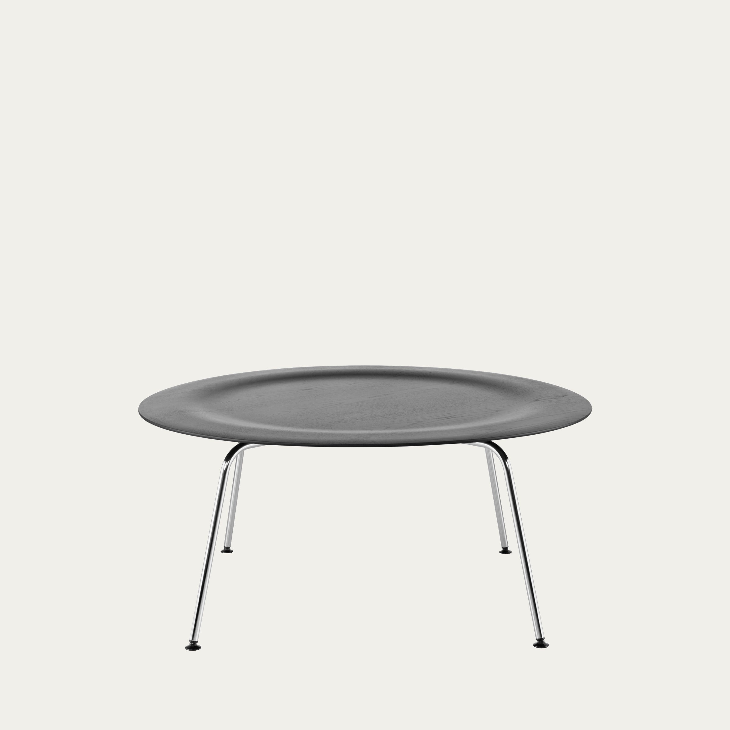 Design-Couchtisch CTM von Charles & Ray Eames (1946), runde Holzplatte in dunkler Ausführung, filigranes Metallgestell im Bauhaus-Stil