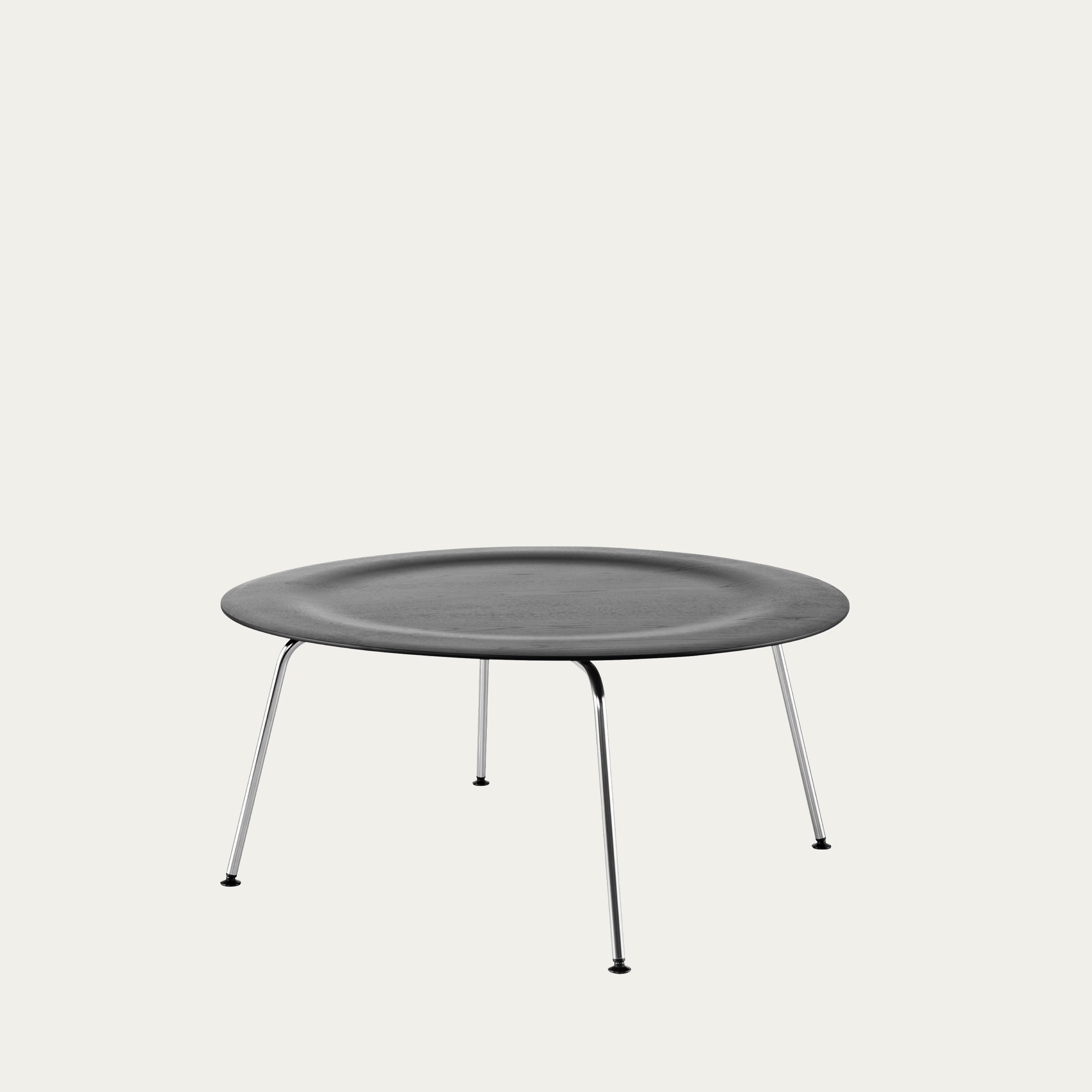 Ikonischer CTM Couchtisch von Charles & Ray Eames mit runder Holzplatte und verchromtem Metallgestell, entworfen 1946
