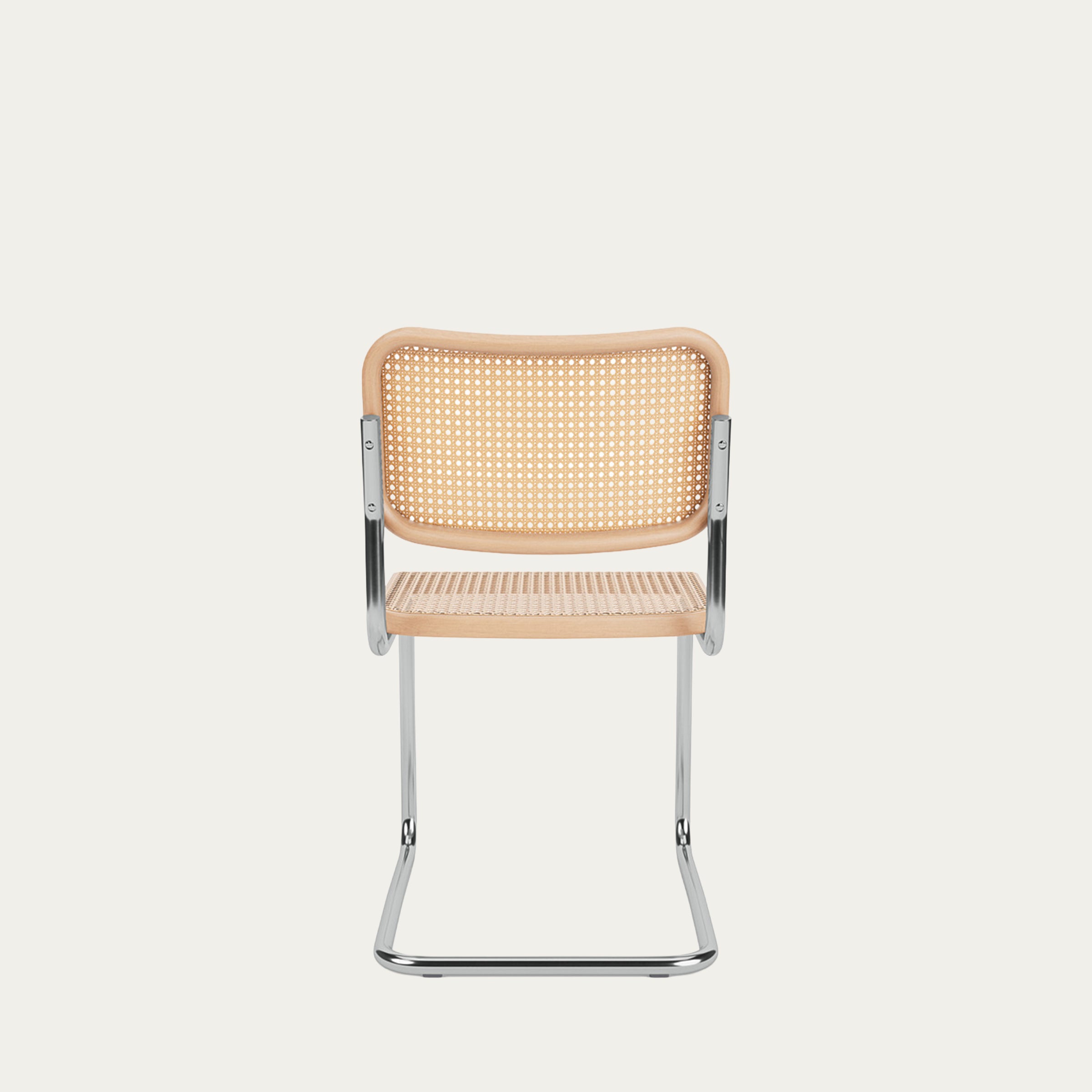 Rückansicht des Cesca Stuhls mit naturbelassenem Wiener Geflecht und verchromtem Gestell