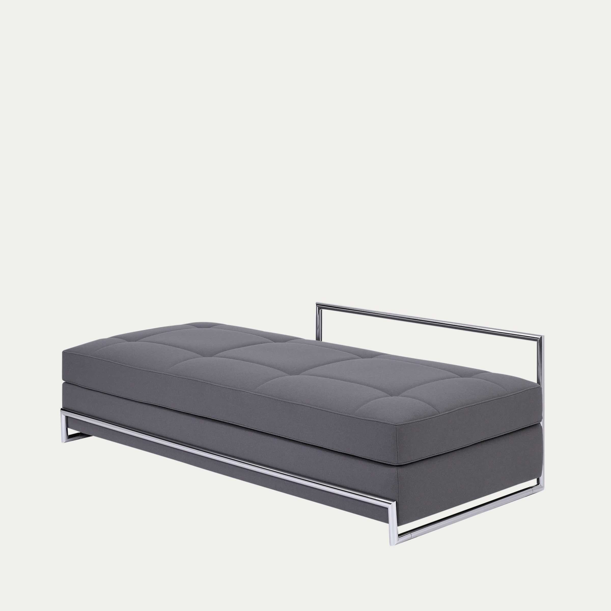 Day Bed von Eileen Gray 1925 mit bordeauxfarbenem Bezug und schwarzem Metallrahmen, ikonisches Lounge-Möbel