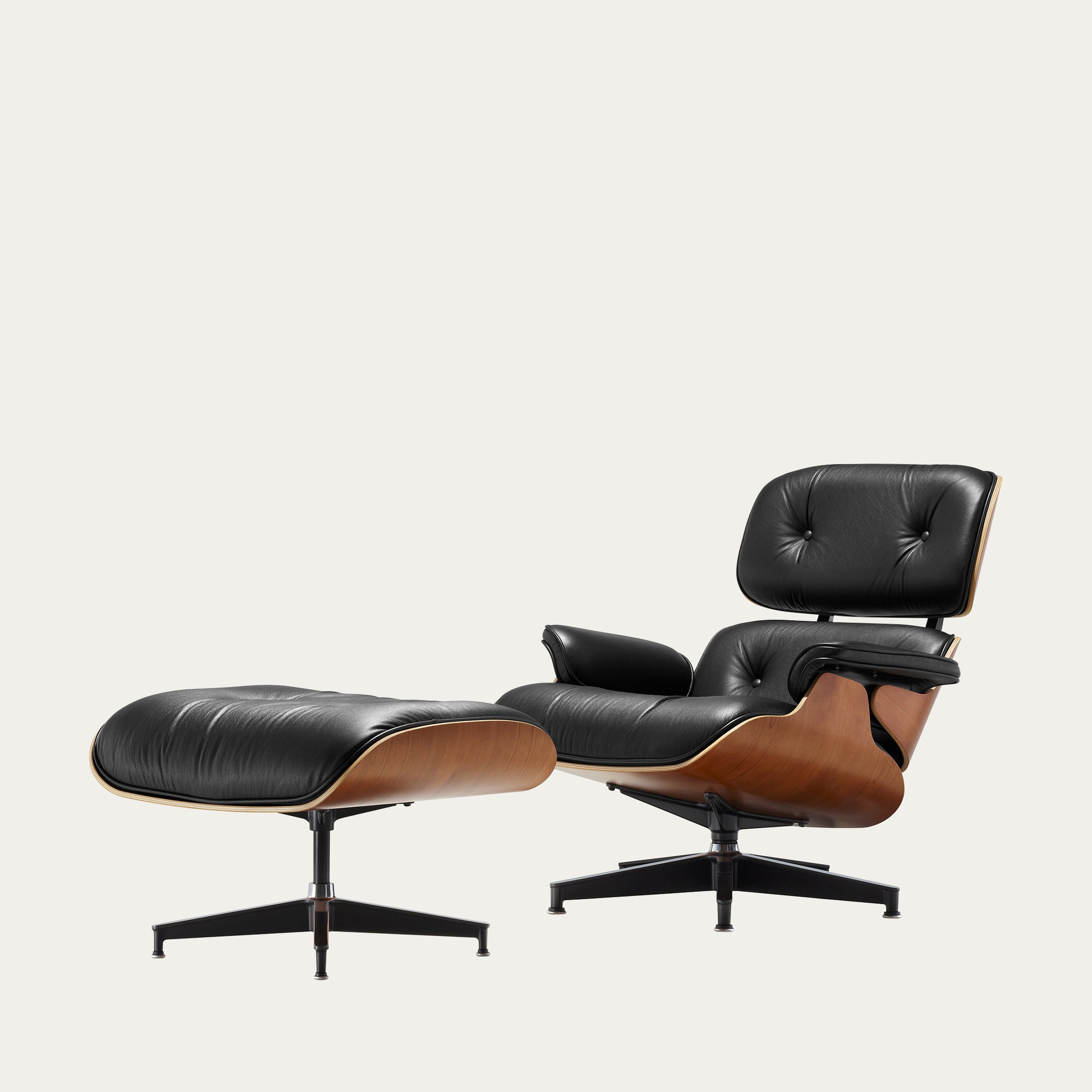 Der Eames Lounge Chair mit Ottoman von Charles & Ray Eames als ikonische Mid-Century Sitz- und Relaxkombination