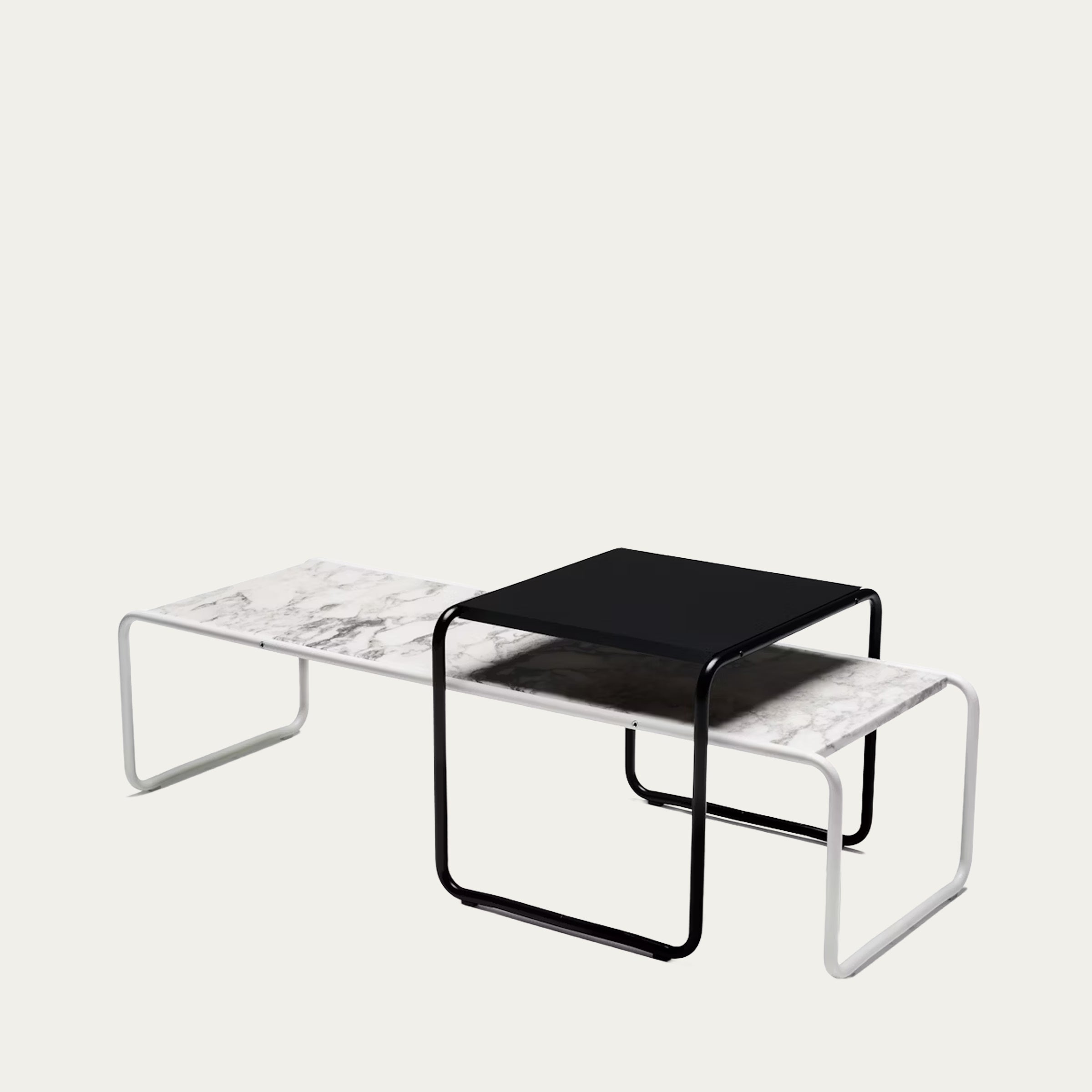 Laccio Set von Marcel Breuer mit weißer Marmorplatte und schwarzem Tisch, kombiniert mit weißen und schwarzen Stahlrohrgestellen