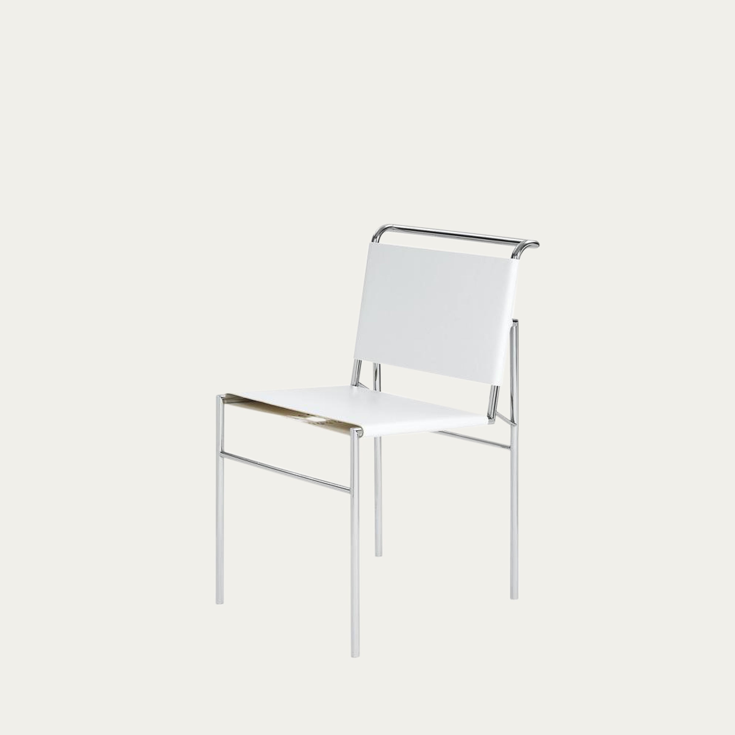 Weißer Roquebrune Stuhl von Eileen Gray mit Stahlrohrgestell und charakteristischer gespannter Rückenfläche