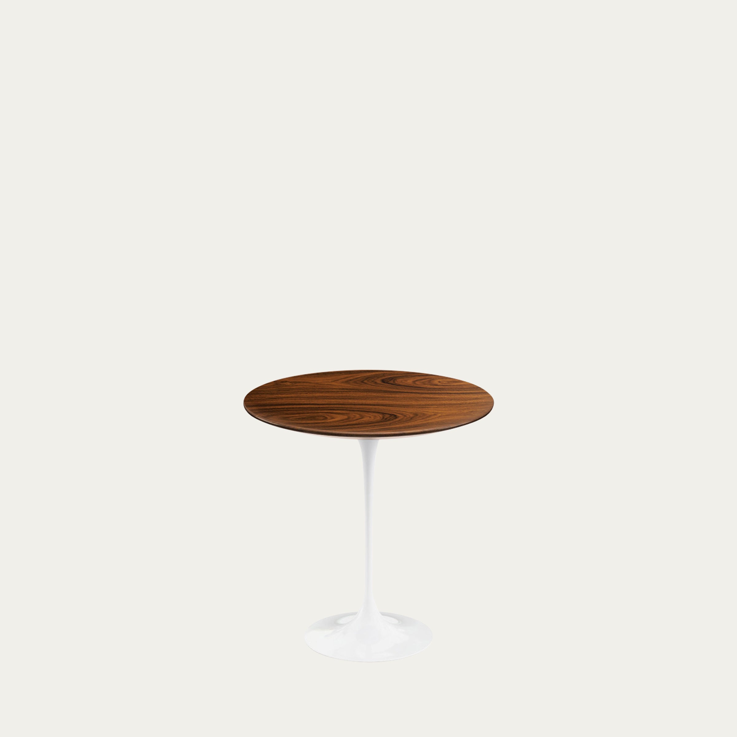 Tulip Side Table von Eero Saarinen 1957 mit Nussbaum-Holzplatte und Tulpenfuß