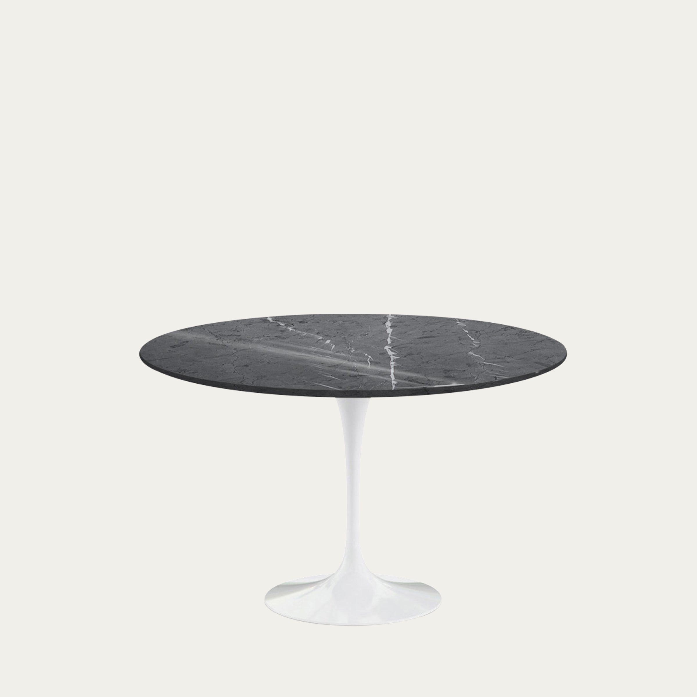 Runder Tulip Table von Eero Saarinen 1957 mit grüner Marmorplatte und ikonischem Designfuß